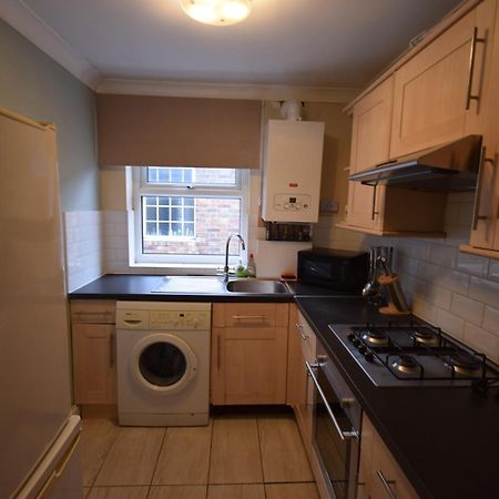 Two Bedroom Flat St Andrews Road 런던 외부 사진