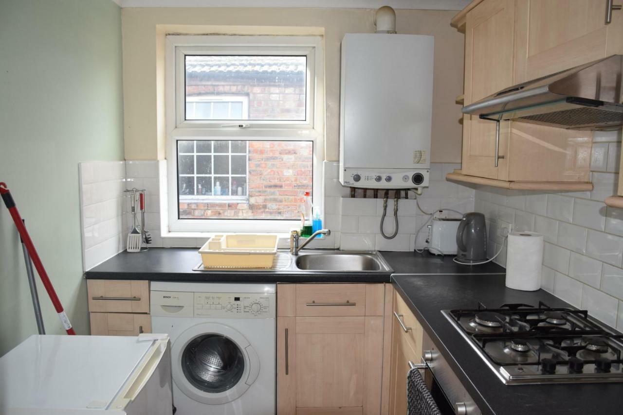 Two Bedroom Flat St Andrews Road 런던 외부 사진